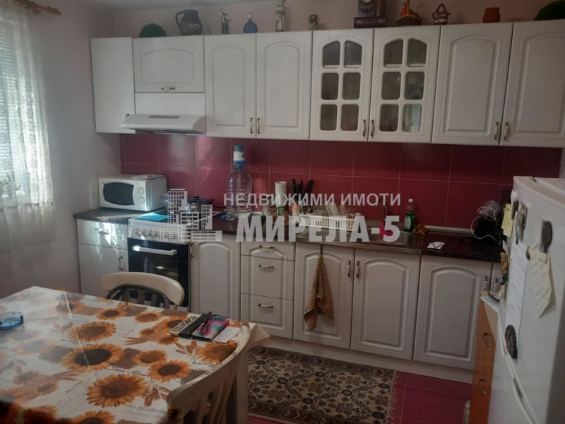 Продава КЪЩА в област Русе, с. Бъзън - 110 кв.м / 148 000 € » 289 462.84 лв., МИРЕЛА 5