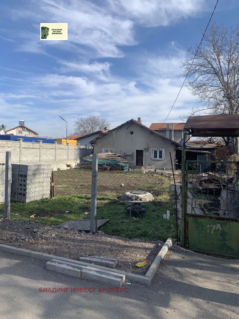 Продава КЪЩА, гр. София, Орландовци, снимка 2 - Къщи - 49411265