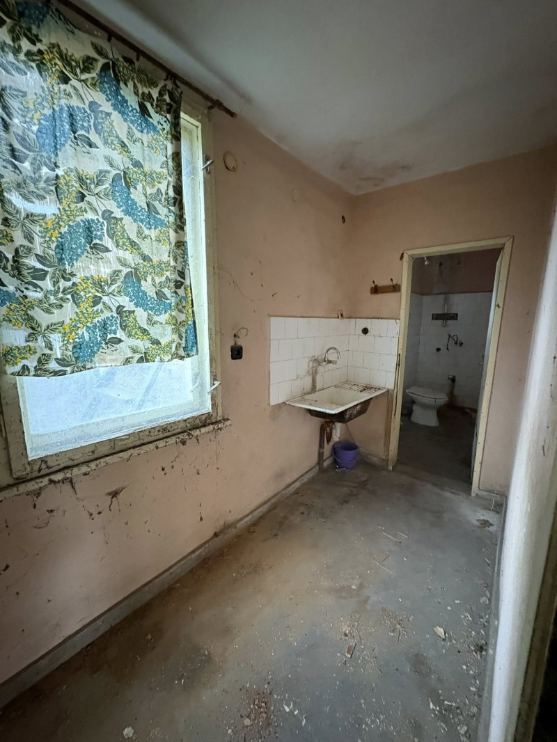 Продава КЪЩА, с. Кошава, област Видин, снимка 13 - Къщи - 52721292