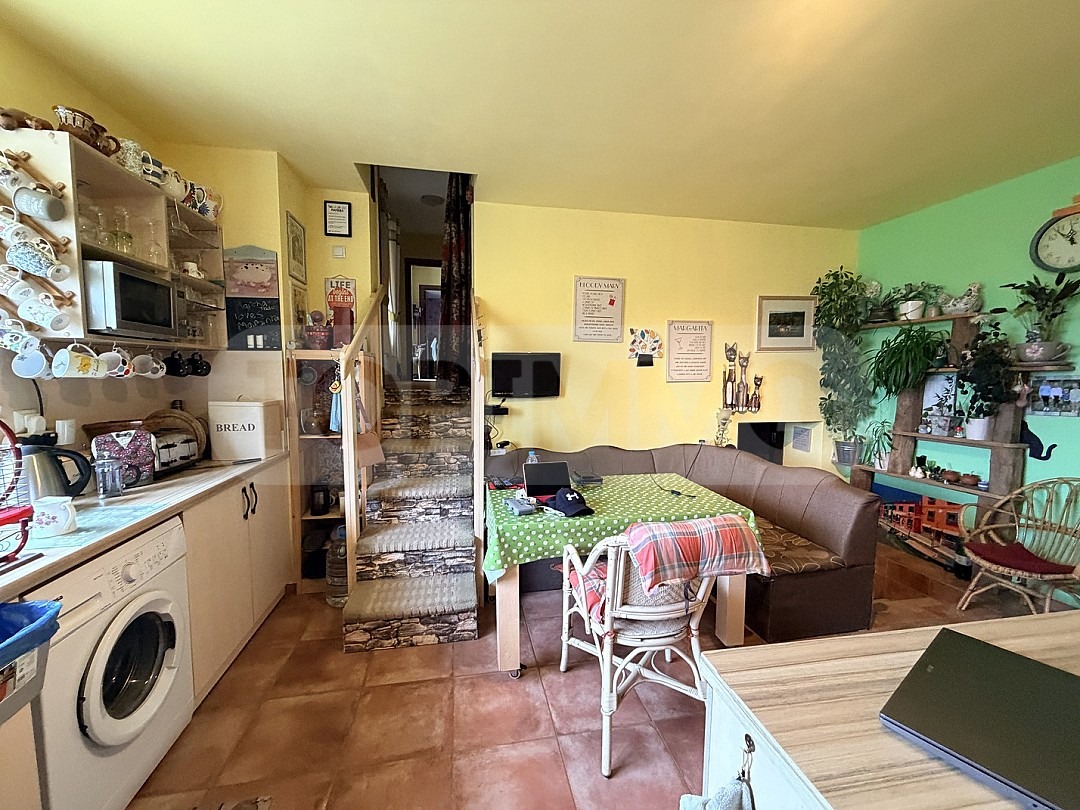 Продава КЪЩА, с. Александрово, област Шумен, снимка 2 - Къщи - 53946771