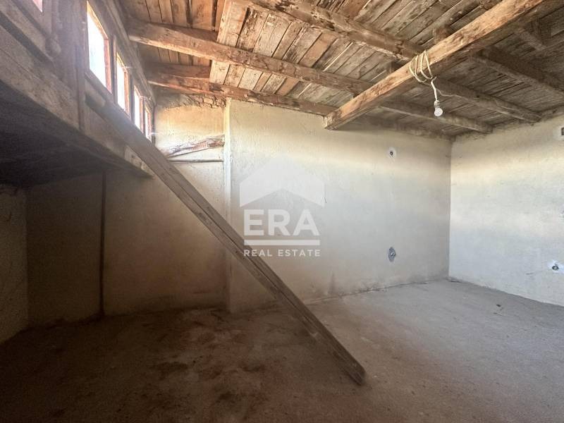 Продава ЕТАЖ ОТ КЪЩА | Imot.bg — изображение 17