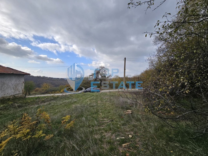 Продава КЪЩА в област Велико Търново, с. Ново градище - 70 кв.м / 5 650 € » 11 050.44 лв., ТОП ЕСТЕЙТ