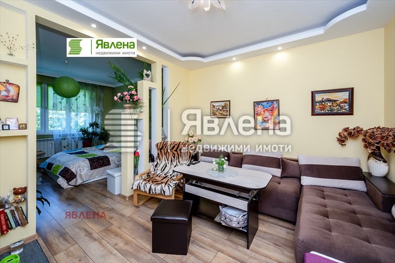 De vânzare  2 dormitoare Sofia , Slaviia , 89 mp | 42019612