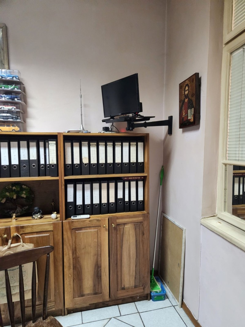 Продава ОФИС, гр. София, Център, снимка 2 - Офиси - 53296603