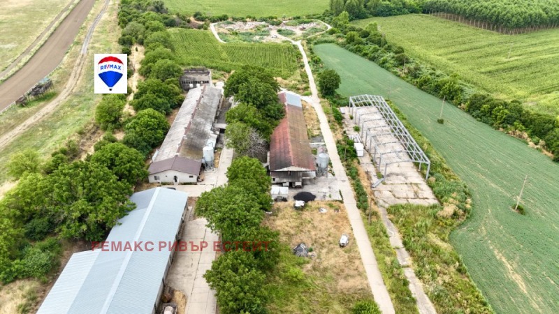 Продава  Пром. помещение област Русе , с. Сандрово , 2465 кв.м | 92800409 - изображение [4]