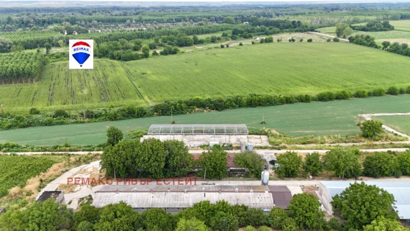 Продава  Пром. помещение област Русе , с. Сандрово , 2465 кв.м | 92800409 - изображение [2]