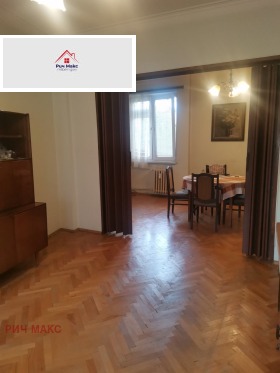 3+ soveværelse Tsentar, Sofia