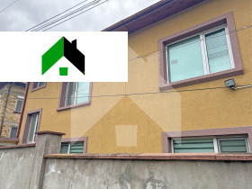 Продажба на етажи от къща в област Шумен - изображение 1 