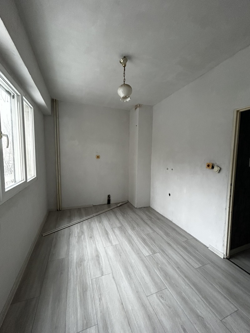 Продава 3-СТАЕН, гр. Перник, Тева, снимка 15 - Апартаменти - 53203297