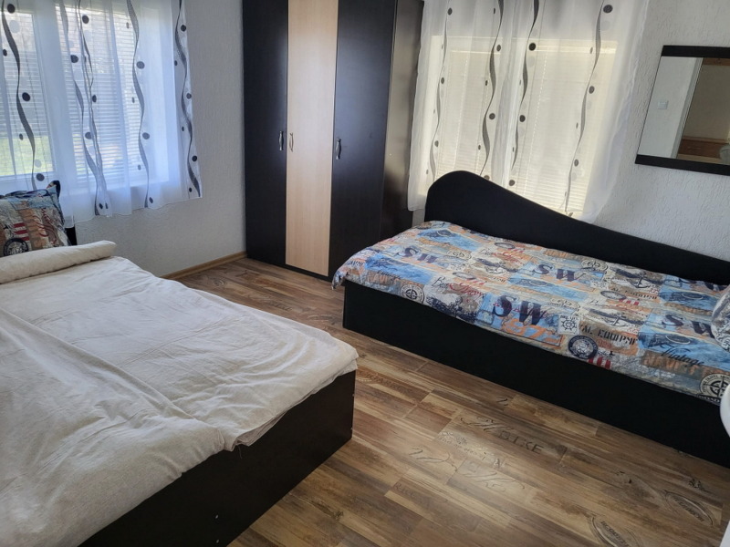 De vânzare  Casa regiunea Sliven , Izgrev , 150 mp | 41327947 - imagine [8]