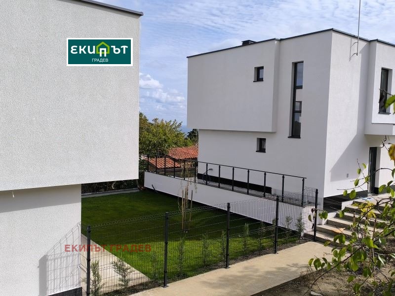 Продава КЪЩА, гр. Варна, м-т Манастирски рид, снимка 2 - Къщи - 51595246