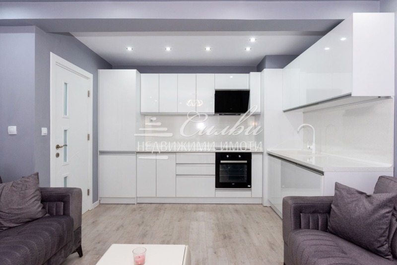 Na sprzedaż  1 sypialnia Szumen , Dobrudżanski , 62 mkw | 74005386 - obraz [3]