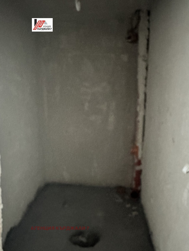 Продава  2-стаен град Кърджали , Възрожденци , 53 кв.м | 46755551 - изображение [4]
