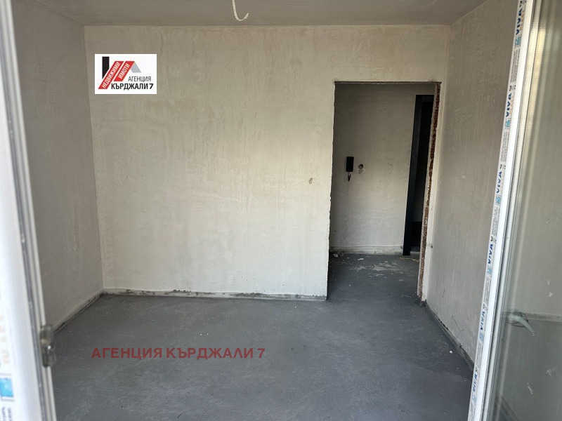 Продава  2-стаен град Кърджали , Възрожденци , 53 кв.м | 46755551 - изображение [6]