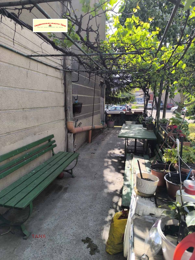 Te koop  2 slaapkamers Pernik , Dimova machala , 105 m² | 38724581 - afbeelding [8]