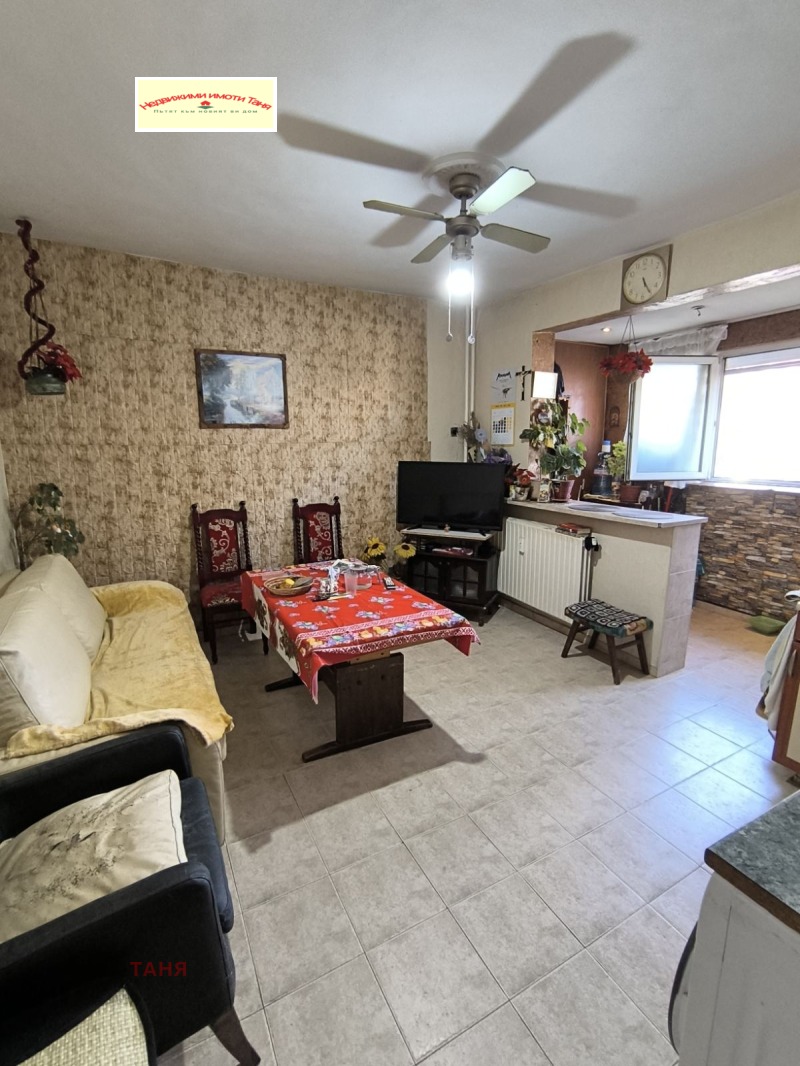 Te koop  2 slaapkamers Pernik , Dimova machala , 105 m² | 38724581 - afbeelding [6]