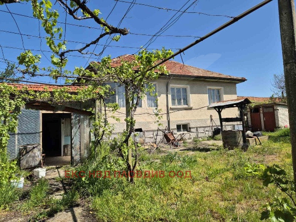 Продава КЪЩА, с. Ръжево Конаре, област Пловдив