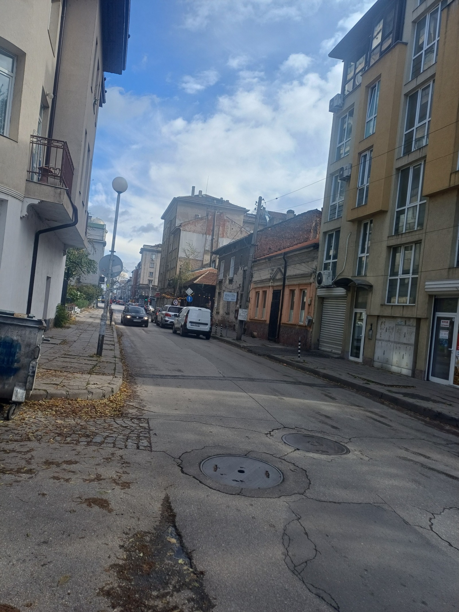 Продава 1-СТАЕН, гр. София, Център, снимка 2 - Апартаменти - 52249324