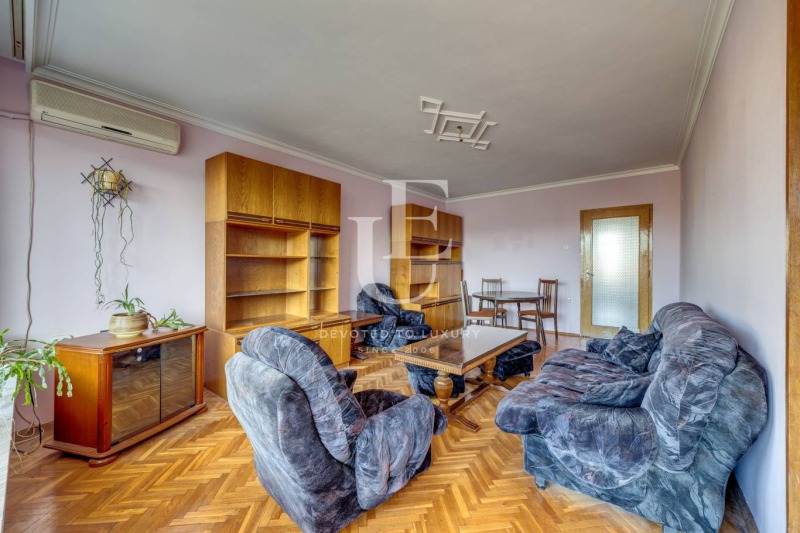 Продава 3-СТАЕН, гр. София, Център, снимка 2 - Апартаменти - 53026141