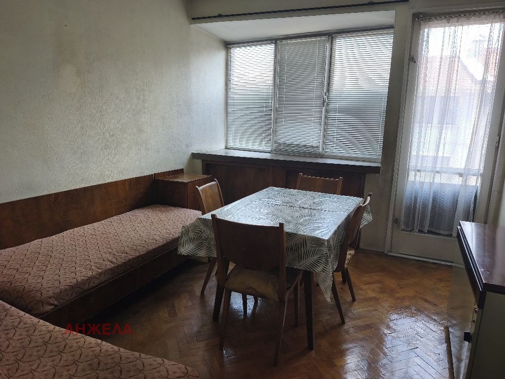 Продава 2-СТАЕН, гр. Пазарджик, Идеален център