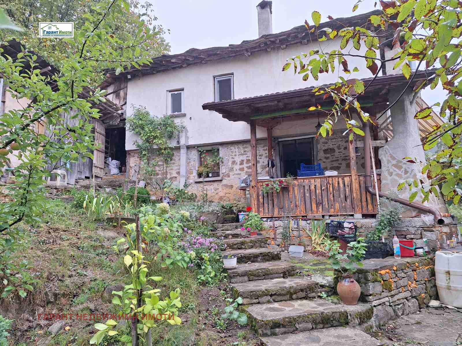 Продава КЪЩА, с. Съботковци, област Габрово, снимка 2 - Къщи - 52981761