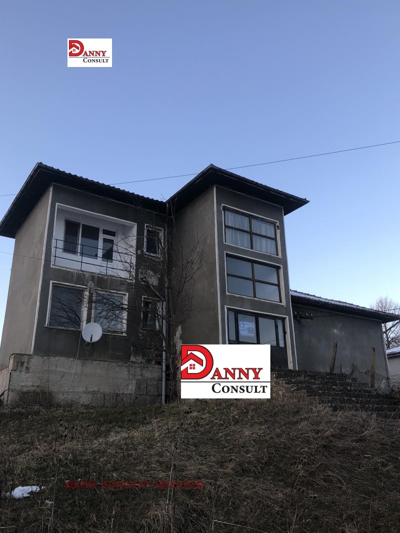 Продава КЪЩА в област Велико Търново, с. Беброво - 300 кв.м / 35 000 € » 68 454.05 лв., ДАНИ КОНСУЛТ-НИ ЕООД