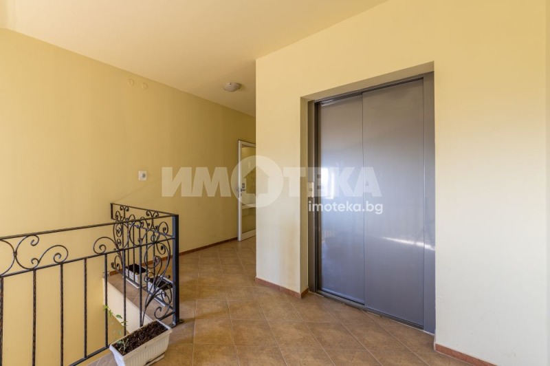 Продава 3-СТАЕН, гр. Варна, к.к. Св.Св. Константин и Елена, снимка 13 - Апартаменти - 52525553