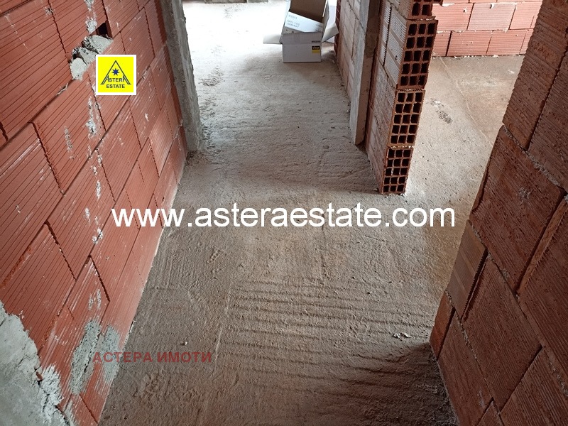 Продава МНОГОСТАЕН, гр. Благоевград, Еленово 2, снимка 2 - Апартаменти - 52138132