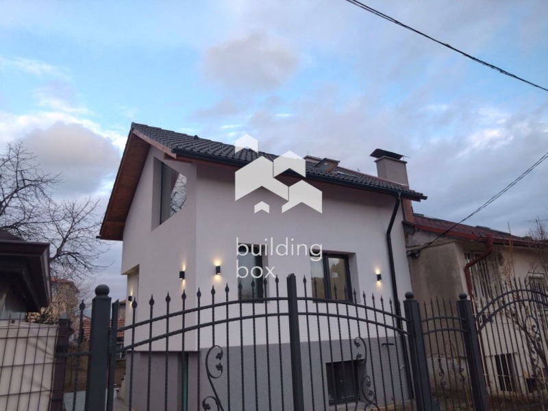 Продава КЪЩА, гр. София, Сухата река, снимка 2 - Къщи - 47050740