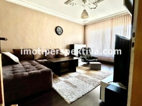 3-стаен град Пловдив, Тракия 1