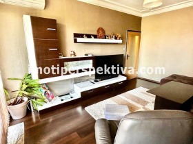 3-стаен град Пловдив, Тракия 3