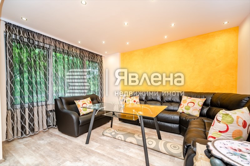 Продава 3-СТАЕН, гр. София, Изток, снимка 4 - Aпартаменти - 47467340