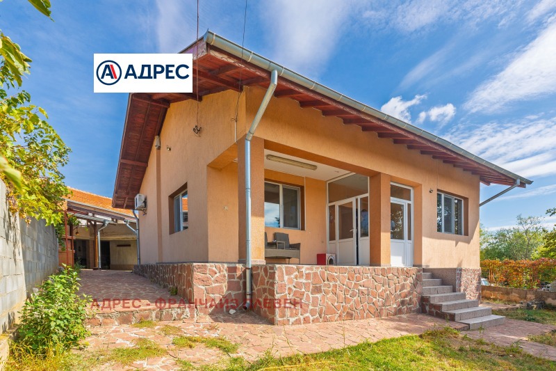 Zu verkaufen  Haus region Plewen , Brestowez , 206 qm | 90678164