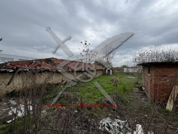 Продава КЪЩА, с. Стряма, област Пловдив