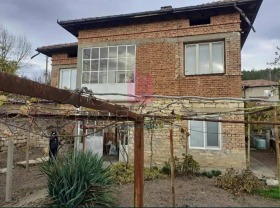 Dom Kopriwec, region Ruse