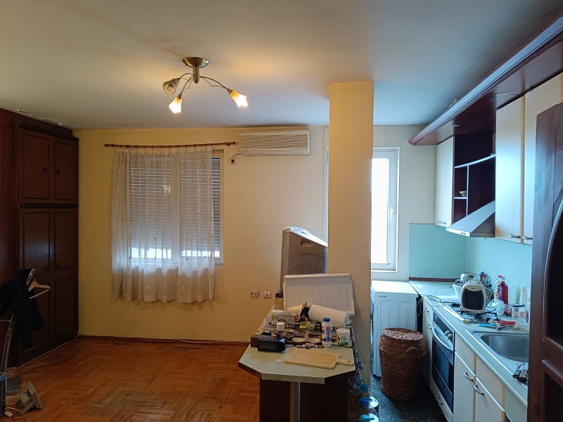 Продава 4-СТАЕН, гр. Стара Загора, Кольо Ганчев, снимка 2 - Апартаменти - 53275717