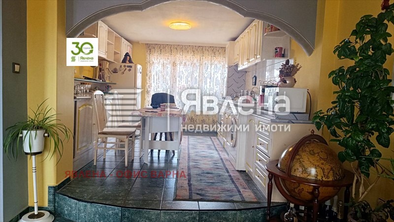 Продава 4-СТАЕН, гр. Варна, Операта, снимка 2 - Апартаменти - 54152842