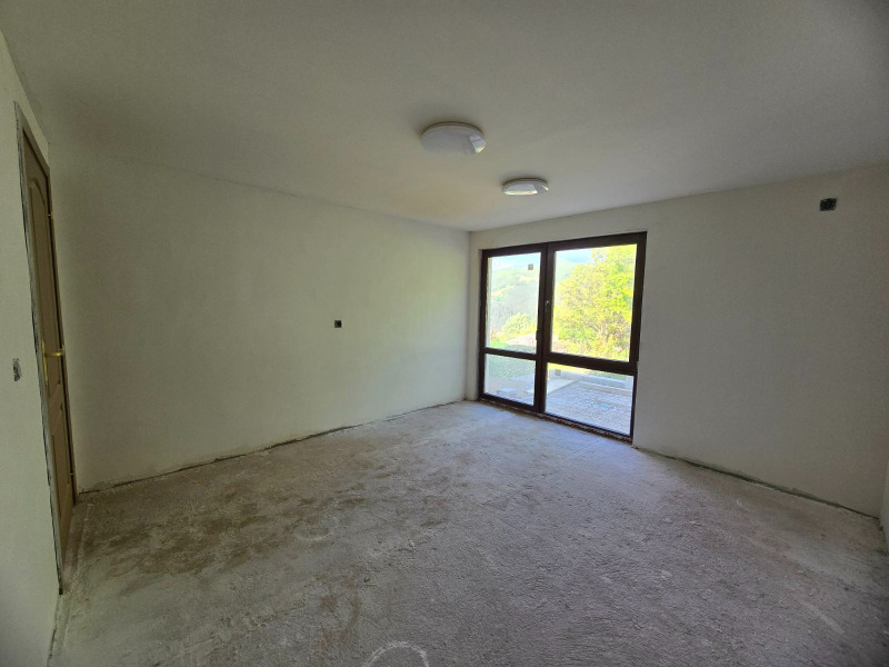 Till salu  Hus region Sofia , Svoge , 77 kvm | 46646634 - bild [2]