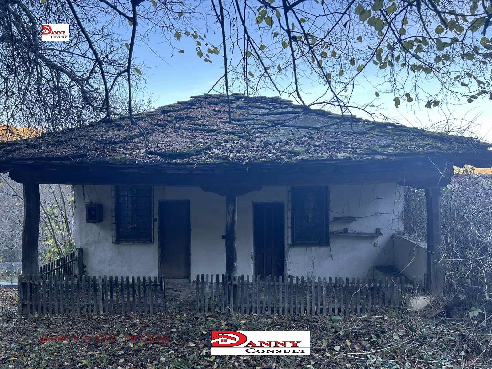 Продава КЪЩА, с. Тодореците, област Габрово, снимка 2 - Къщи - 42176540