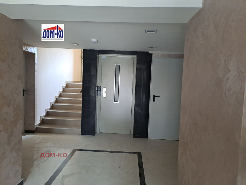 Na prodej  1 ložnice Pazardžik , Centar , 62 m2 | 46349041