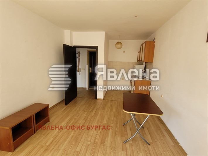 Продава 2-СТАЕН, гр. Бургас, Възраждане, снимка 3 - Апартаменти - 56742598
