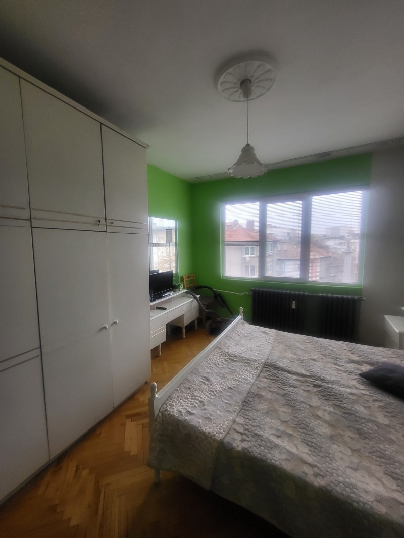 Продаја  2 спаваће собе Плевен , Широк центар , 106 м2 | 35780799 - слика [12]