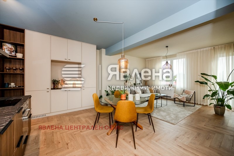 Продава 3-СТАЕН, гр. София, Оборище, снимка 3 - Апартаменти - 53490034