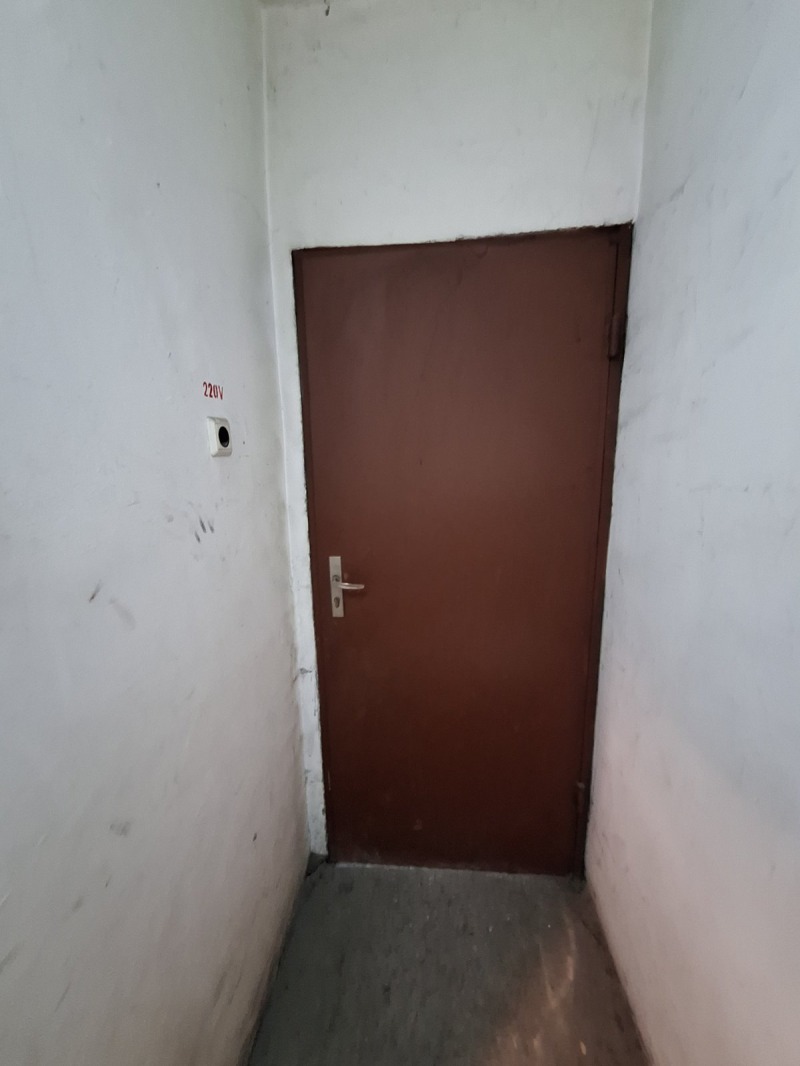 Продава 4-СТАЕН, гр. Перник, Пригаров район, снимка 13 - Апартаменти - 52513399