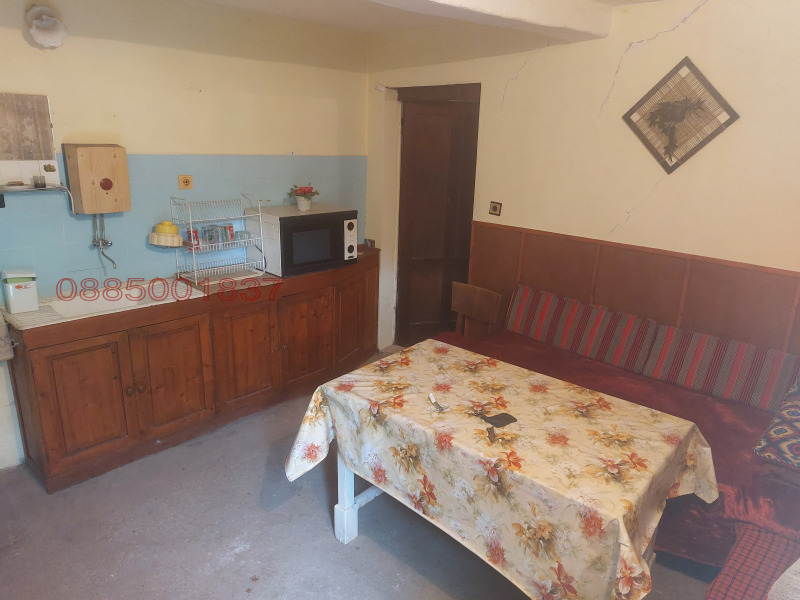 Продава КЪЩА, с. Караш, област Враца, снимка 15 - Къщи - 53101467