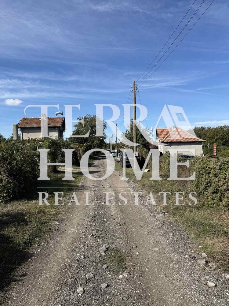 Продава КЪЩА, с. Орешак, област Варна, снимка 8 - Къщи - 56255644