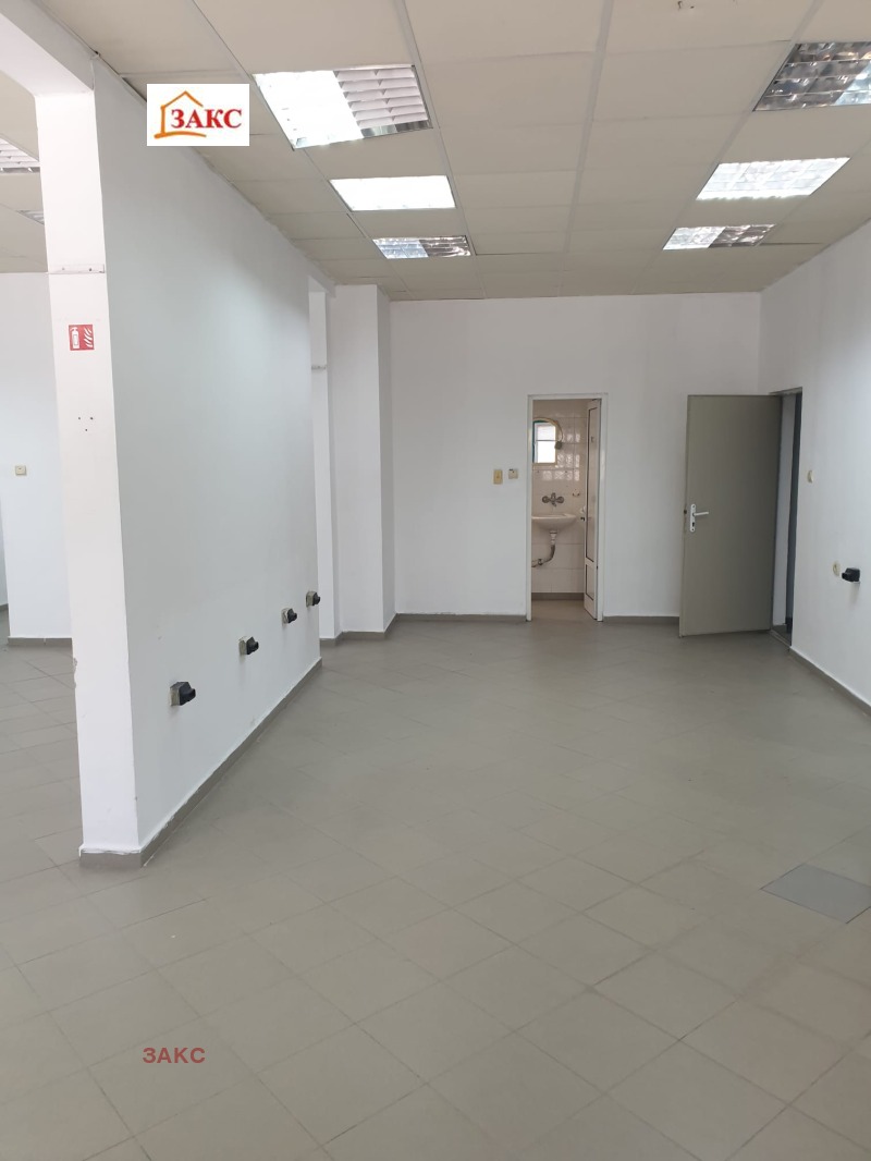 À vendre  Boutique Kardjali , Vazrojdentsi , 135 m² | 98594275