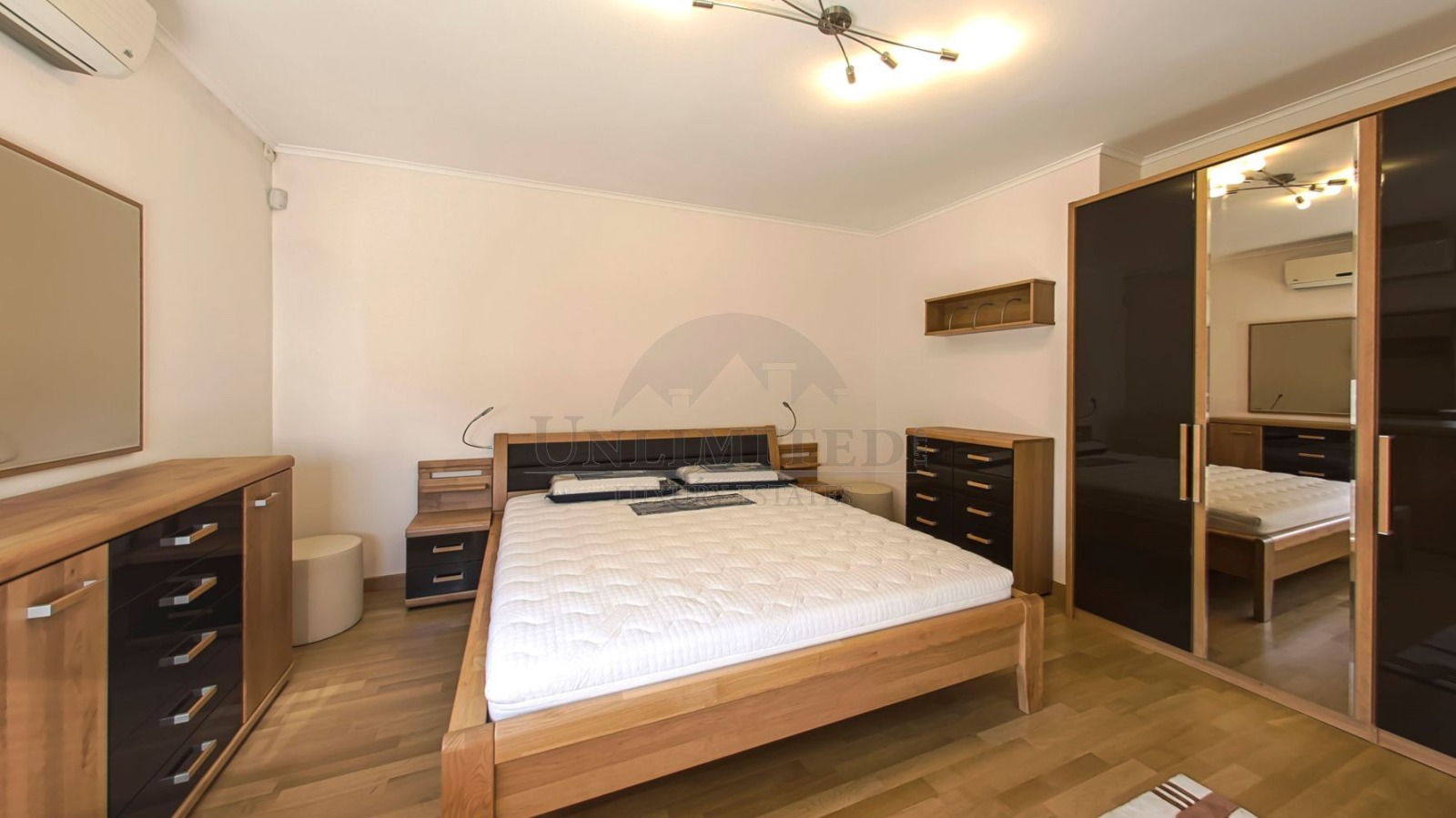 Продава 4-СТАЕН, гр. София, Лозенец, снимка 9 - Апартаменти - 54730142