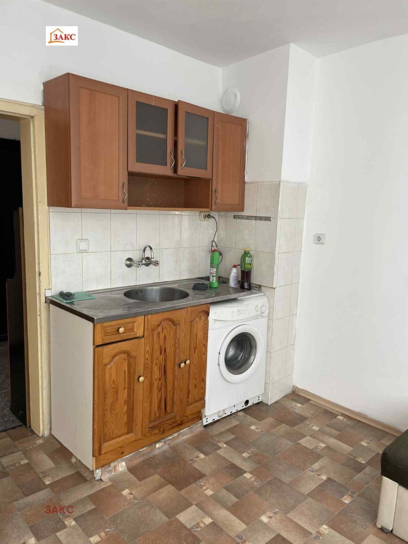 Продава 2-СТАЕН в град Кърджали, Веселчане - 44 кв.м / 53 000 € » 103 658.99 лв., ЗАКС