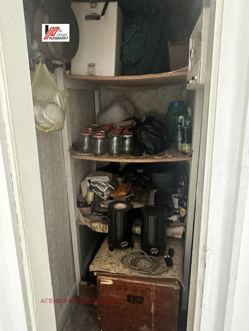 Продава 3-СТАЕН, гр. Кърджали, Център, снимка 14 - Апартаменти - 53196879